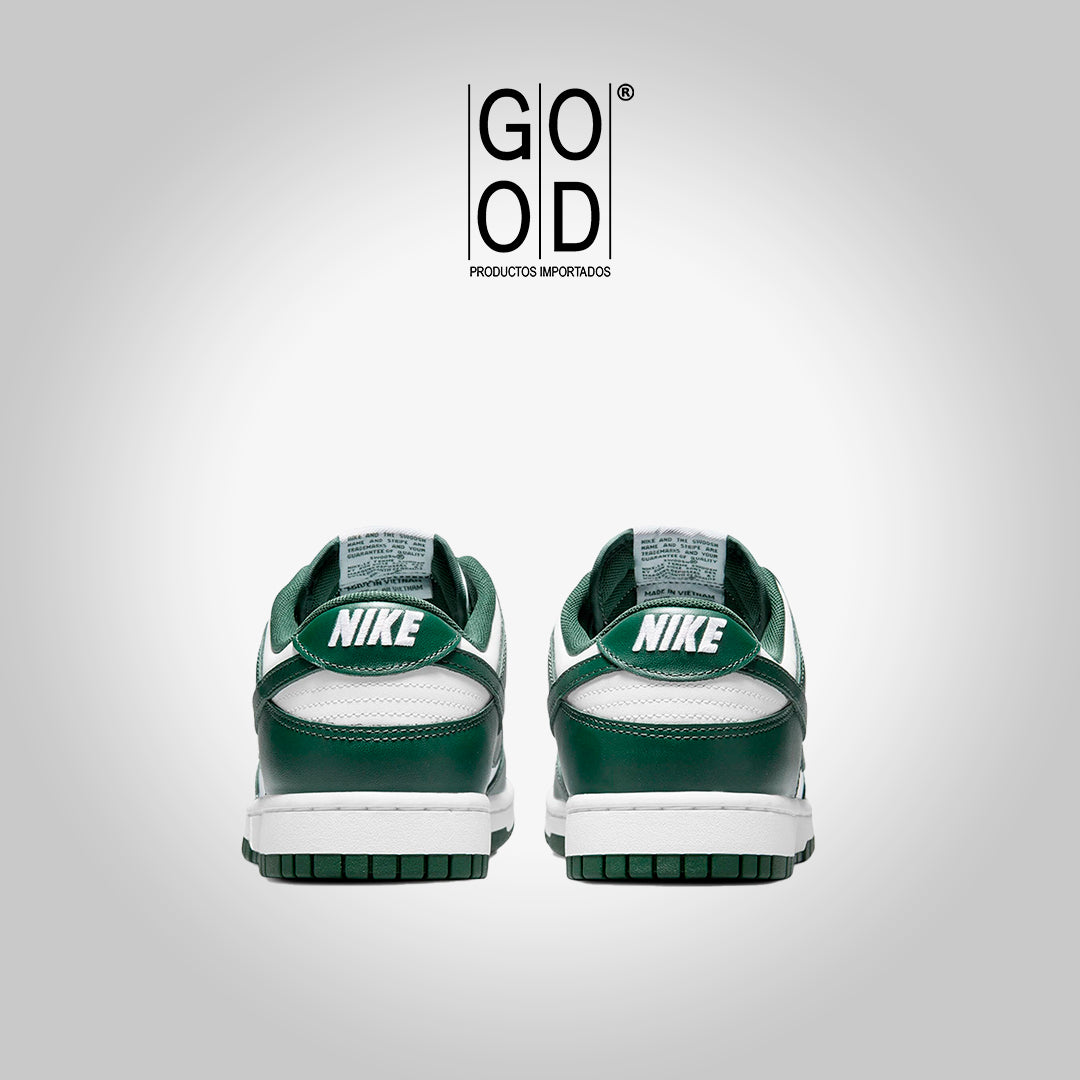 Nike SB Dunk Low "Varsity Green"