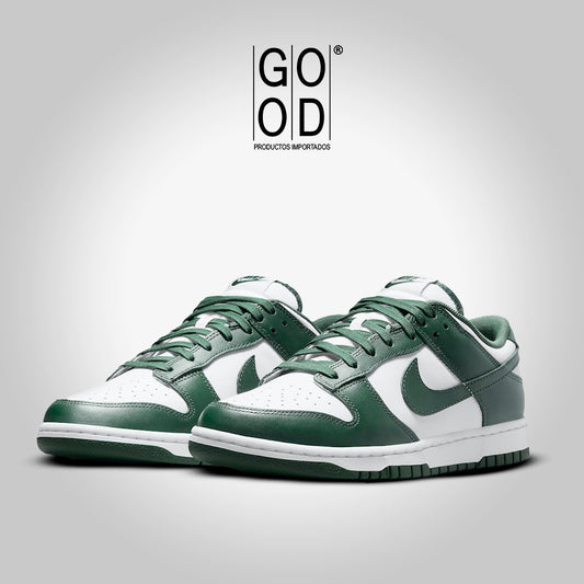 Nike SB Dunk Low "Varsity Green"