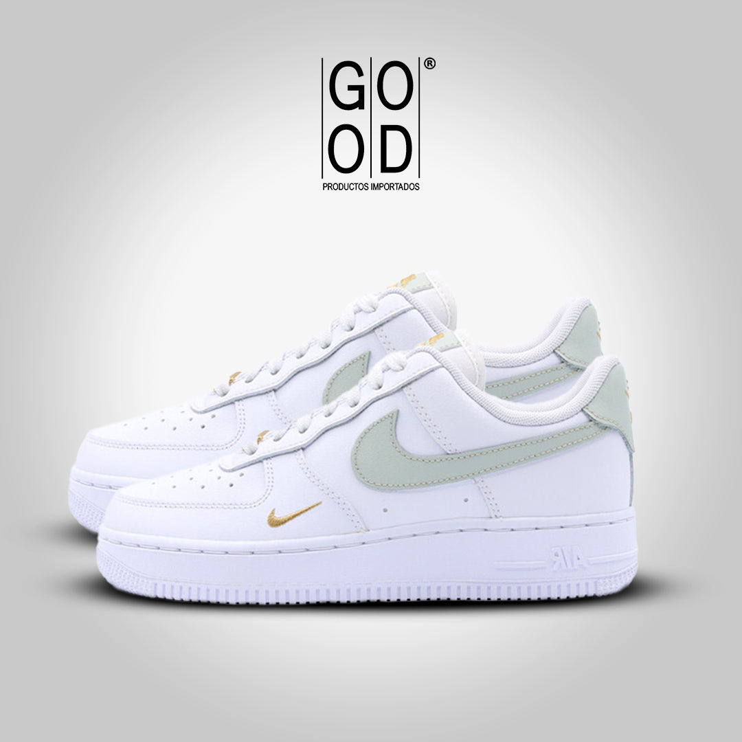 Nike Air Force One "Essential"