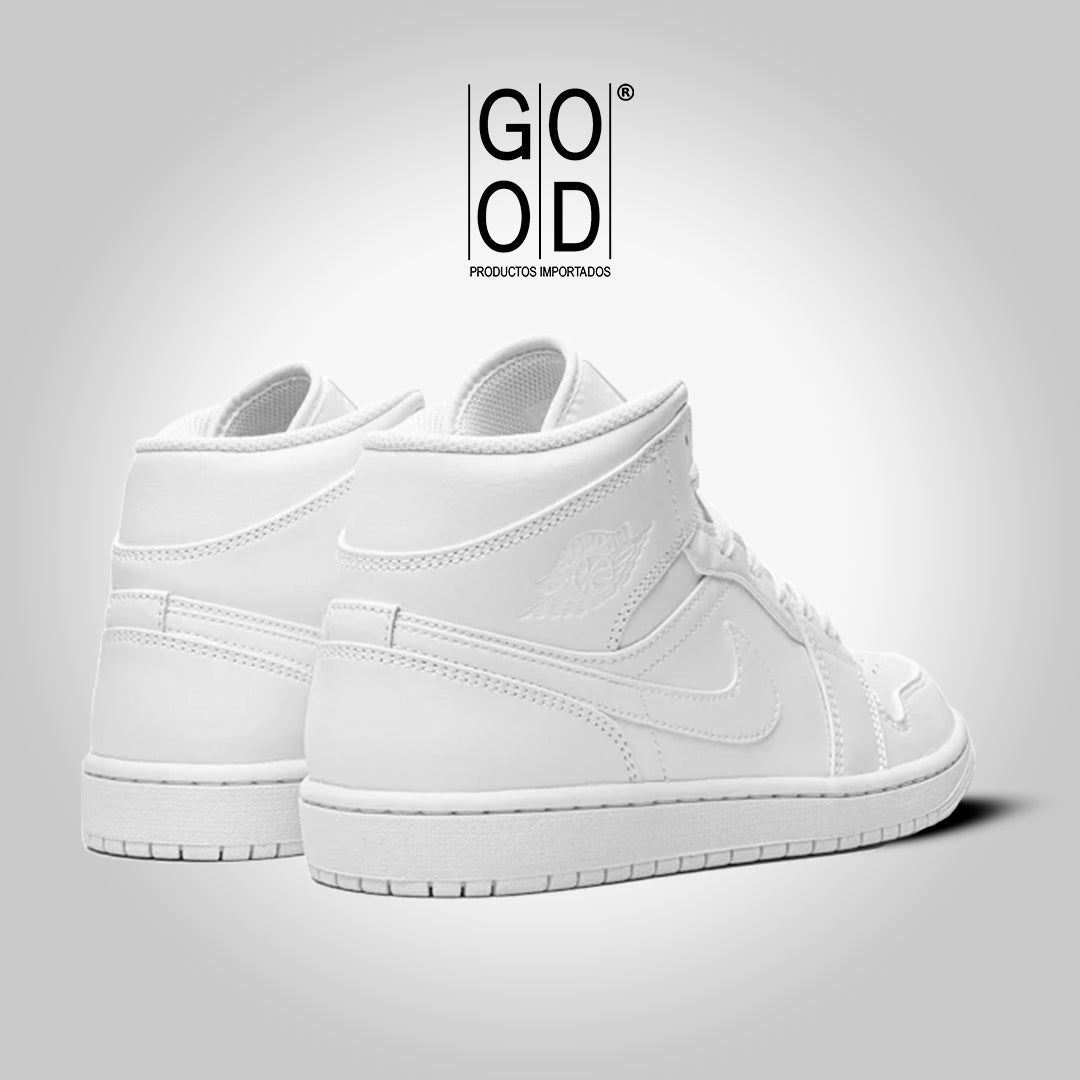 Nike Air Jordan 1 High "Triple White"